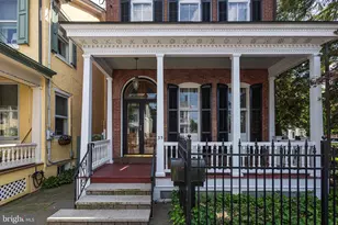 35 Perry St, Lambertville, NJ 08530 - Photo 2