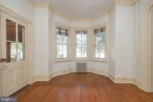 35 Perry St, Lambertville, NJ 08530 - Photo 10