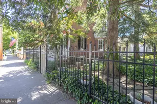 35 Perry St, Lambertville, NJ 08530 - Photo 2