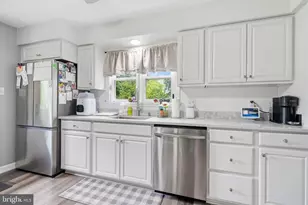 20 Poplar Rd, Ringoes, NJ 08551 - Photo 12
