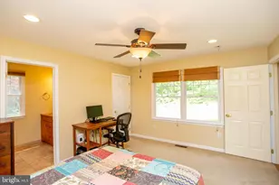 117 Circle Dr S, Lambertville, NJ 08530 - Photo 18