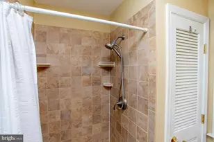 117 Circle Dr S, Lambertville, NJ 08530 - Photo 20