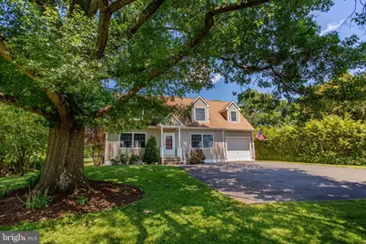 117 Circle Drive S, Lambertville, NJ 08530 - Photo 2