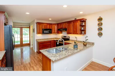 117 Circle Drive S, Lambertville, NJ 08530 - Photo 12