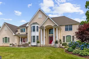 12 Manchur Ct, Flemington, NJ 08822 - Photo 2