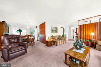 11 Meadowbrook Road, Flemington, NJ 08822 - Photo 6
