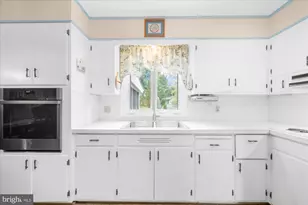 11 Meadowbrook Rd, Flemington, NJ 08822 - Photo 12