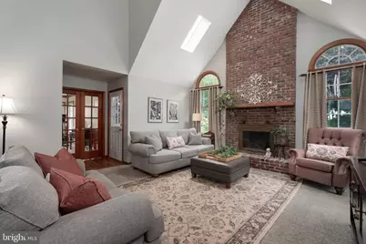 17 Shy Creek Road, Franklin Township, NJ 08867 - Photo 4