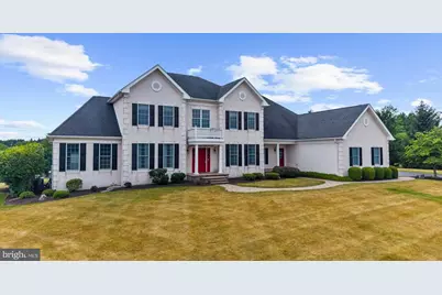 10 Claridge Lane, Flemington, NJ 08822 - Photo 2
