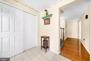 9 Mills Ct, Flemington, NJ 08822 - Photo 6