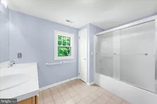 9 Mills Ct, Flemington, NJ 08822 - Photo 30