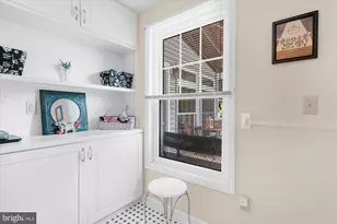 9 Mills Ct, Flemington, NJ 08822 - Photo 16