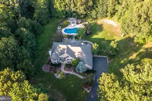 172 Mountain Rd, Ringoes, NJ 08551 - Photo 2
