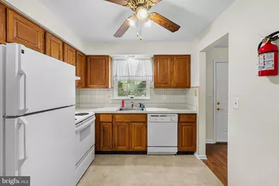 309 Sparrow Court, Three Bridges, NJ 08887 - Photo 10