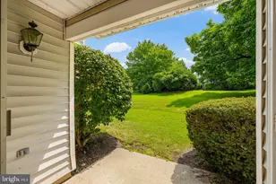309 Sparrow Ct, Three Bridges, NJ 08887 - Photo 4