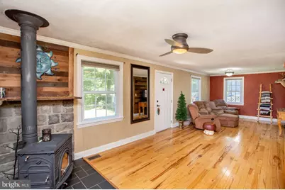 922 Us-202 N, Neshanic Station, NJ 08853 - Photo 6