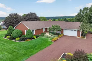 8 Meadowlark Way, Ringoes, NJ 08551 - Photo 1
