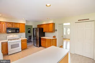 25 Farmhouse Rd, Milford, NJ 08848 - Photo 16