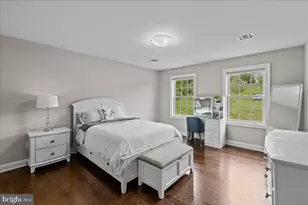 5 Thames Ln, Flemington, NJ 08822 - Photo 22