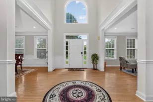 81 Crestview Dr, Clinton, NJ 08809 - Photo 4