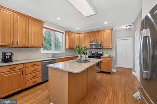 81 Crestview Dr, Clinton, NJ 08809 - Photo 12