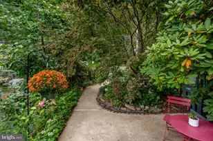 28 Brunswick Ave, Lambertville, NJ 08530 - Photo 4