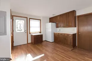 35 Carl Sandburg Dr, Hamilton Township, NJ 08690 - Photo 22