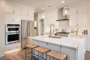 36 Holtz Wy, West Windsor Township, NJ 08550 - Photo 2