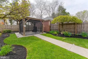 925 Berkeley Ave, Trenton, NJ 08618 - Photo 30