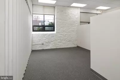 108 W Franklin Avenue, Pennington, NJ 08534 - Photo 12