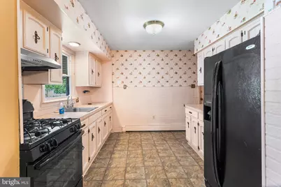 21 Berg Avenue, Hamilton Township, NJ 08610 - Photo 12