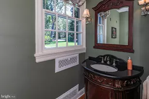 15 W Long Dr, Lawrenceville, NJ 08648 - Photo 32