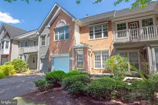 6 Howe Ct, Pennington, NJ 08534 - Photo 1