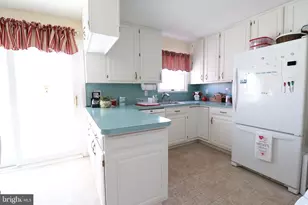 56 Sherbrooke Rd, Trenton, NJ 08638 - Photo 18