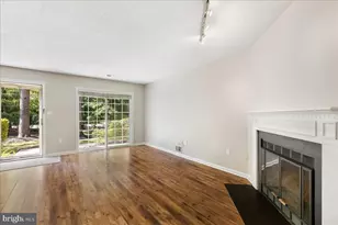 39 Chambord Ct, Trenton, NJ 08619 - Photo 8