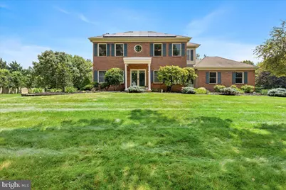 32 W Kincaid Drive, West Windsor Township, NJ 08550 - Photo 2
