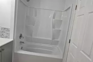 140 Fountain Ave, Trenton, NJ 08618 - Photo 20