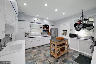 27 Whittier Ave, Trenton, NJ 08618 - Photo 16