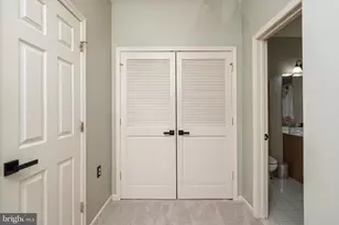 325 Masterson Ct, Ewing Township, NJ 08618 - Photo 22