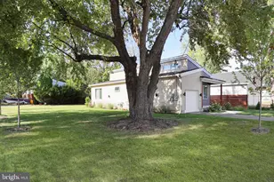124 Hawthorne Ave, Ewing Township, NJ 08638 - Photo 10