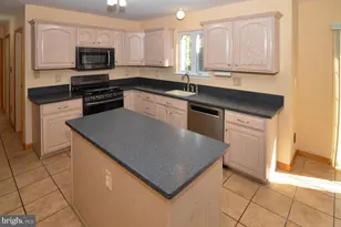 9 Noa Ct, Hamilton Township, NJ 08690 - Photo 14