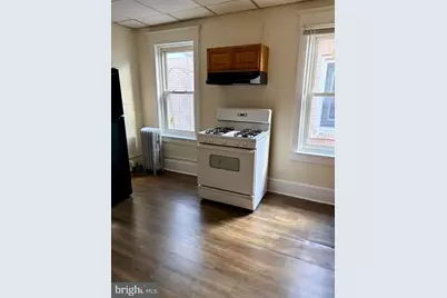 325 Cuyler Avenue, Trenton, NJ 08629 - Photo 4