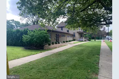 1072-1076 Parkway Avenue #1074, Ewing Township, NJ 08628 - Photo 2