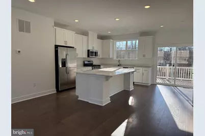 113 Fred Clark Dr, Pennington, NJ 08534 - Photo 4
