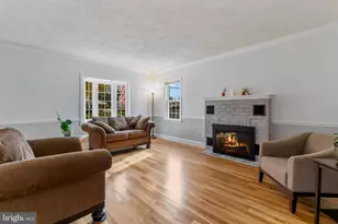 111 Norcross Cir, Hamilton Township, NJ 08619 - Photo 8