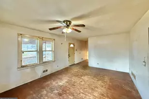 37 Central Ave, Trenton, NJ 08618 - Photo 8