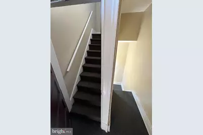 1050 Stuyvesant Avenue #3 THIRD FLOOR, Trenton, NJ 08618 - Photo 2