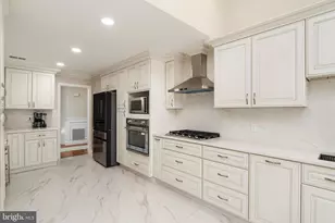 93 Tudor Dr, Hamilton Township, NJ 08690 - Photo 14