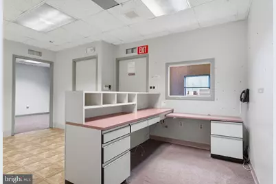 2081 Klockner Road, Hamilton Township, NJ 08690 - Photo 6