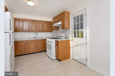 9 Weston Road, Ewing Township, NJ 08618 - Photo 8